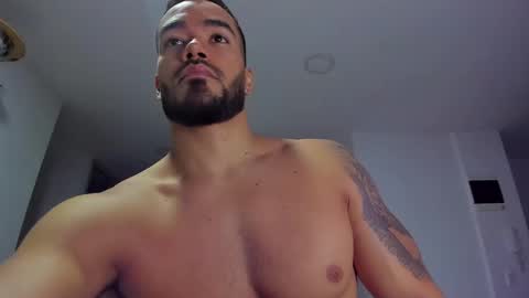 Snapshot of alexander_martines chatting on 17, 12, 2024 Onlyfansalexmartinezwb Instagram alexwbmartinez Twitter martinezcb937 online show from 17, 12, 2024