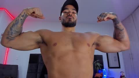 Snapshot of alexander_martines chatting on 22, 12, 2024 Onlyfansalexmartinezwb Instagram alexwbmartinez Twitter martinezcb937 online show from 22, 12, 2024