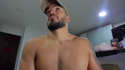 Snapshot of alexander_martines chatting on 8, 1, 2025 Onlyfansalexmartinezwb Instagram alexwbmartinez Twitter martinezcb937 online show from 8, 1, 2025