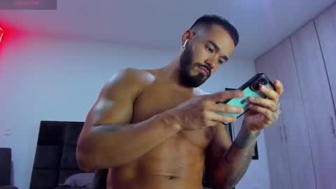 Snapshot of alexander_martines chatting on 28, 2, 2025 Onlyfansalexmartinezwb Instagram alexwbmartinez Twitter martinezcb937 online show from 28, 2, 2025