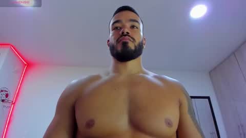 Snapshot of alexander_martines chatting on 7, 3, 2025 Onlyfansalexmartinezwb Instagram alexwbmartinez Twitter martinezcb937 online show from 7, 3, 2025