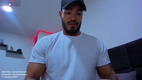 Snapshot of alexander_martines chatting on 9, 10, 2025 Onlyfansalexmartinezwb Instagram alexwbmartinez Twitter martinezcb937 online show from 9, 10, 2025