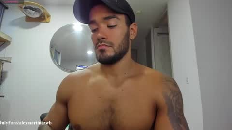 Snapshot of alexander_martines chatting on 23, 6, 2026 Onlyfansalexmartinezwb Instagram alexwbmartinez Twitter martinezcb937 online show from 23, 6, 2026