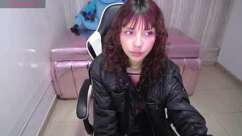 alexandra  online show from 12, 11, 2025