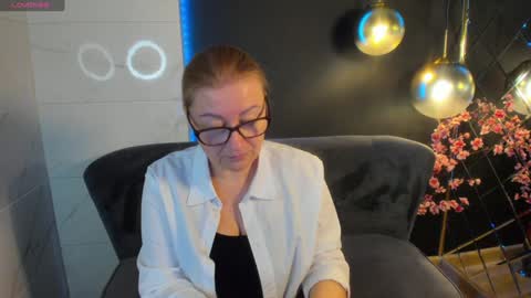 Snapshot of alexandra_kind chatting on 13, 12, 2024 Alexandra online show from 13, 12, 2024