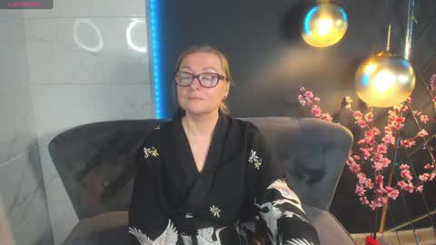 Snapshot of alexandra_kind chatting on 24, 12, 2024 Alexandra online show from 24, 12, 2024