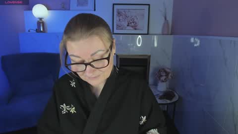 Snapshot of alexandra_kind chatting on 3, 1, 2025 Alexandra online show from 3, 1, 2025