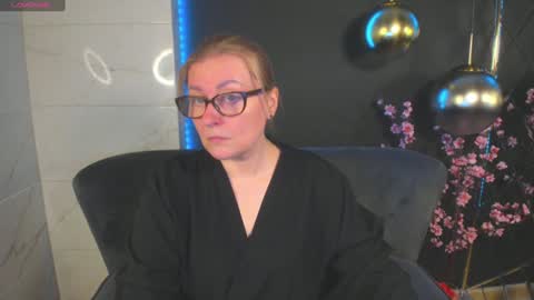 Snapshot of alexandra_kind chatting on 12, 1, 2025 Alexandra online show from 12, 1, 2025