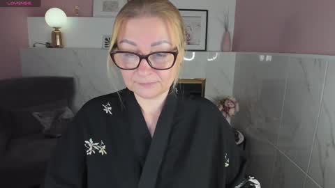 Snapshot of alexandra_kind chatting on 14, 1, 2025 Alexandra online show from 14, 1, 2025