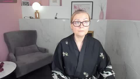 Snapshot of alexandra_kind chatting on 12, 2, 2025 Alexandra online show from 12, 2, 2025