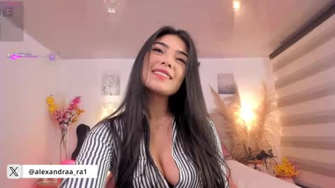 Alexandra Rodriguez online show from 17, 2, 2025