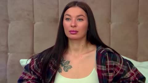 AlexandraBloom online show from 23, 10, 2025