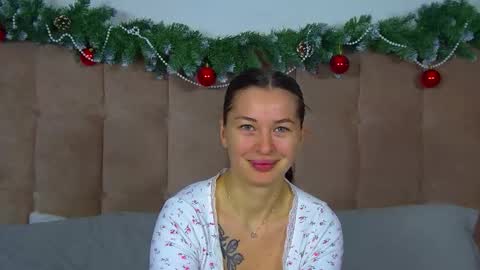 AlexandraBloom online show from 14, 12, 2025
