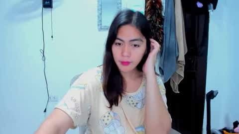 Snapshot of alexarobins chatting on 12, 11, 2025 Alexa online show from 12, 11, 2025