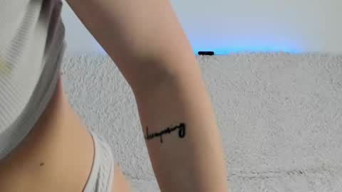 Snapshot of alexarti chatting on 15, 12, 2025 Alex online show from 15, 12, 2025