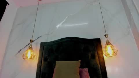    online show from 18, 11, 2025