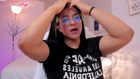 lexandra  online show from 30, 12, 2024