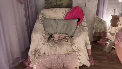 Snapshot of alexbellis chatting on 29, 10, 2025 alexbellis online show from 29, 10, 2025