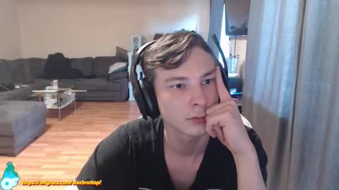Snapshot of alexbrotkopf chatting on 12, 9, 2025 Alex online show from 12, 9, 2025