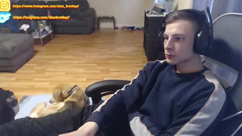 Snapshot of alexbrotkopf chatting on 17, 10, 2025 Alex online show from 17, 10, 2025