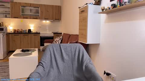 Snapshot of alexdavey chatting on 16, 11, 2025 online show from 16, 11, 2025