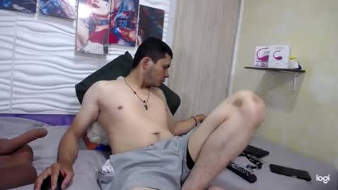 Snapshot of alexe_xx chatting on 12, 4, 2026 Alex online show from 12, 4, 2026