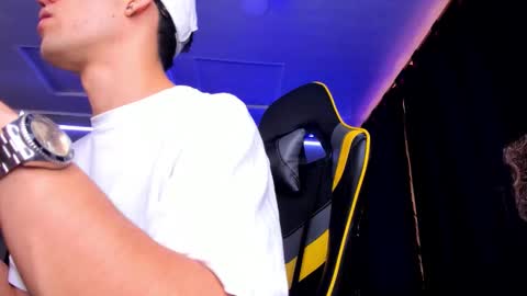 alexgiraldo__ online show from 21, 9, 2025