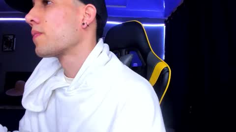 alexgiraldo__ online show from 28, 9, 2025