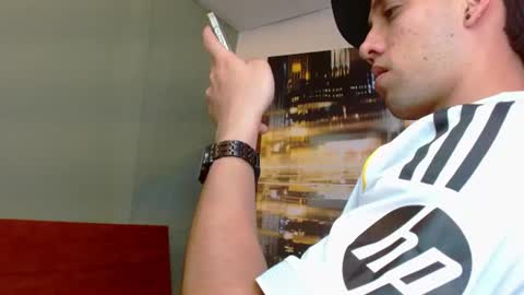 alexgiraldo__ online show from 12, 6, 2026