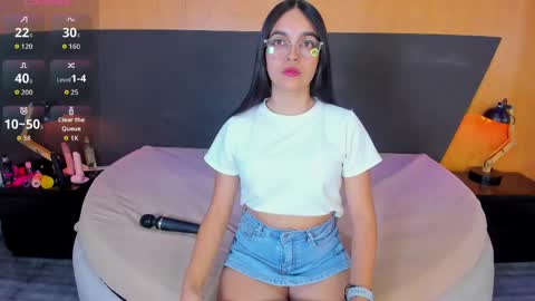 Snapshot of alexia__cox chatting on 12, 10, 2025 Alexia online show from 12, 10, 2025