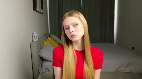 Snapshot of alexialunaris chatting on 20, 4, 2026 Alexia online show from 20, 4, 2026
