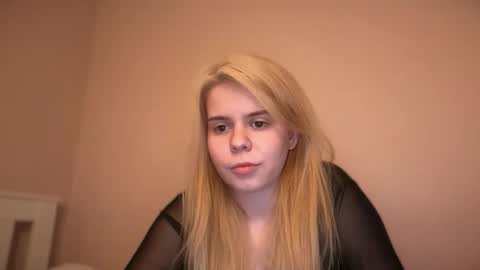 Snapshot of alexis_bloom chatting on 20, 12, 2025 Youaresick online show from 20, 12, 2025