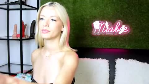 Snapshot of alexisbanx chatting on 15, 7, 2026 alexisbanx online show from 15, 7, 2026