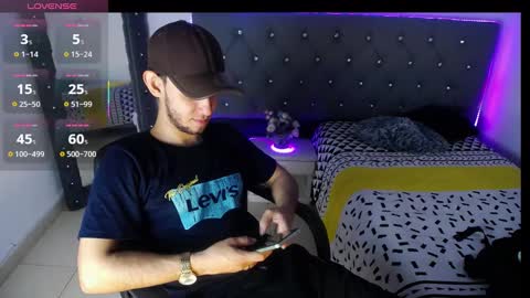 alexiscollinss online show from 12, 3, 2025