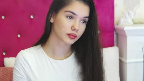 alexisdevine online show from 7, 4, 2026