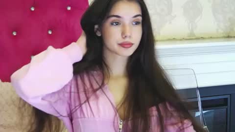 Snapshot of alexisdevine chatting on 26, 6, 2026 alexisdevine online show from 26, 6, 2026