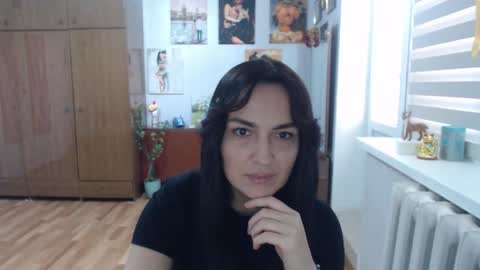 AlexisMillers online show from 10, 9, 2025