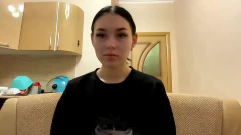 Karolina online show from 3, 11, 2025