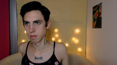 Snapshot of alexnaughty14 chatting on 24, 9, 2025 alexnaughty14 online show from 24, 9, 2025