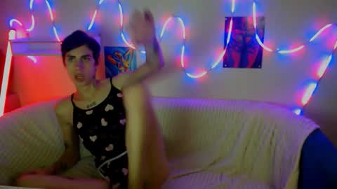 Snapshot of alexnaughty14 chatting on 29, 9, 2025 alexnaughty14 online show from 29, 9, 2025