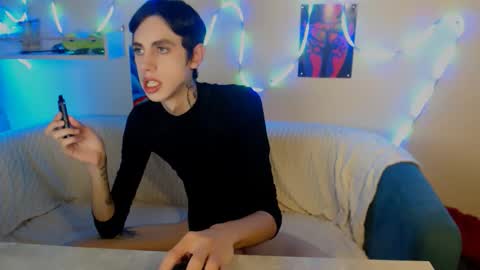 Snapshot of alexnaughty14 chatting on 4, 10, 2025 alexnaughty14 online show from 4, 10, 2025