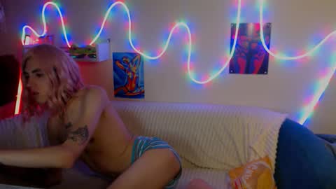 Snapshot of alexnaughty14 chatting on 7, 10, 2025 alexnaughty14 online show from 7, 10, 2025