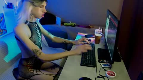 Snapshot of alexnaughty14 chatting on 16, 11, 2025 alexnaughty14 online show from 16, 11, 2025