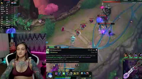 Snapshot of alexracc00n chatting on 21, 12, 2025 Alex online show from 21, 12, 2025