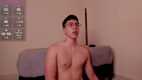 Snapshot of alexx_oconor chatting on 1, 3, 2025 Alex Oconnor online show from 1, 3, 2025