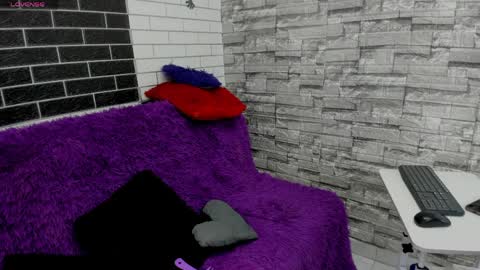 Snapshot of alexxa_marquez chatting on 7, 4, 2026 Alexxa Marquez online show from 7, 4, 2026