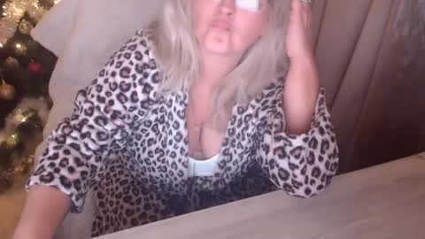 Jhoa online show from 1, 12, 2025