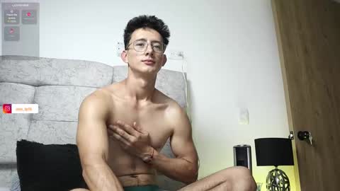 Snapshot of alexxx__01 chatting on 10, 11, 2025 Alex online show from 10, 11, 2025