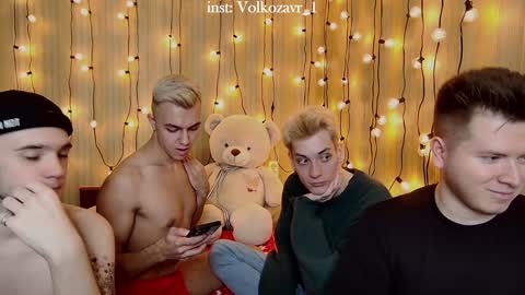 Snapshot of alexxx_d chatting on 10, 12, 2024 AlexDimaIgor online show from 10, 12, 2024