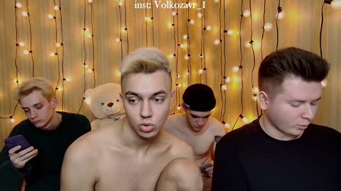 Snapshot of alexxx_d chatting on 13, 12, 2024 AlexDimaIgor online show from 13, 12, 2024
